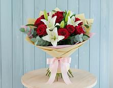 Букет цветов из:  Лилии и Розы в Прасковее