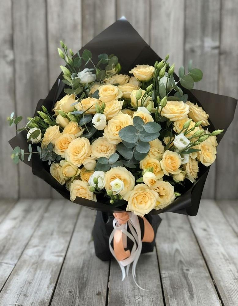 Букет цветов из: Розы и Лизиантусы в Прасковее