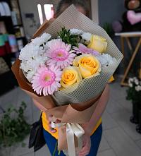 Букет цветов из:  Герберы, Розы и Хризантемы в Прасковее