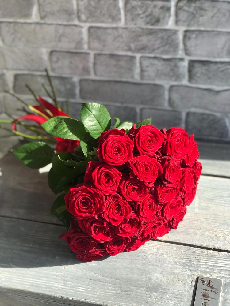 Букет Красные розы Фридом в Прасковее