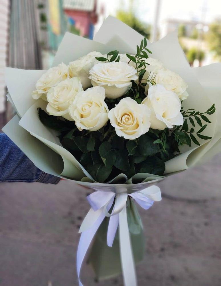 Букет Белые розы Проуд в Прасковее