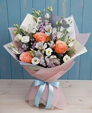 Букет цветов из:  Лизиантусы, Розы, Альстромерии и Гипсофила в Прасковее