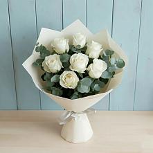 Букет Белые розы в Эвкалипте в Прасковее