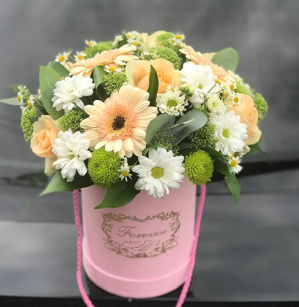 Цветочная композиция из Розы, Герберы и Хризантемы в шляпной коробке в Прасковее