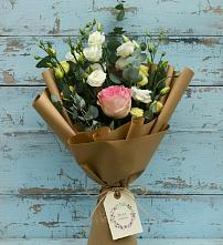 Букет цветов из:  Розы и Лизиантусы в Прасковее